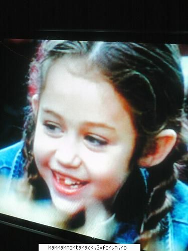 :zzz: miley cirus-poze de cand era mica
