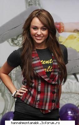 poze cu miley - saya - miley cirus<viata privata departe de hannah>