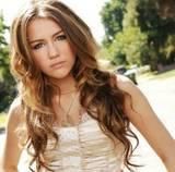 poze cu miley - saya - miley cirus<viata privata departe de hannah>