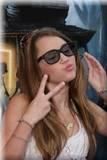 poze cu miley - saya - miley cirus<viata privata departe de hannah>