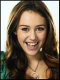 poze cu miley - saya - miley cirus<viata privata departe de hannah>